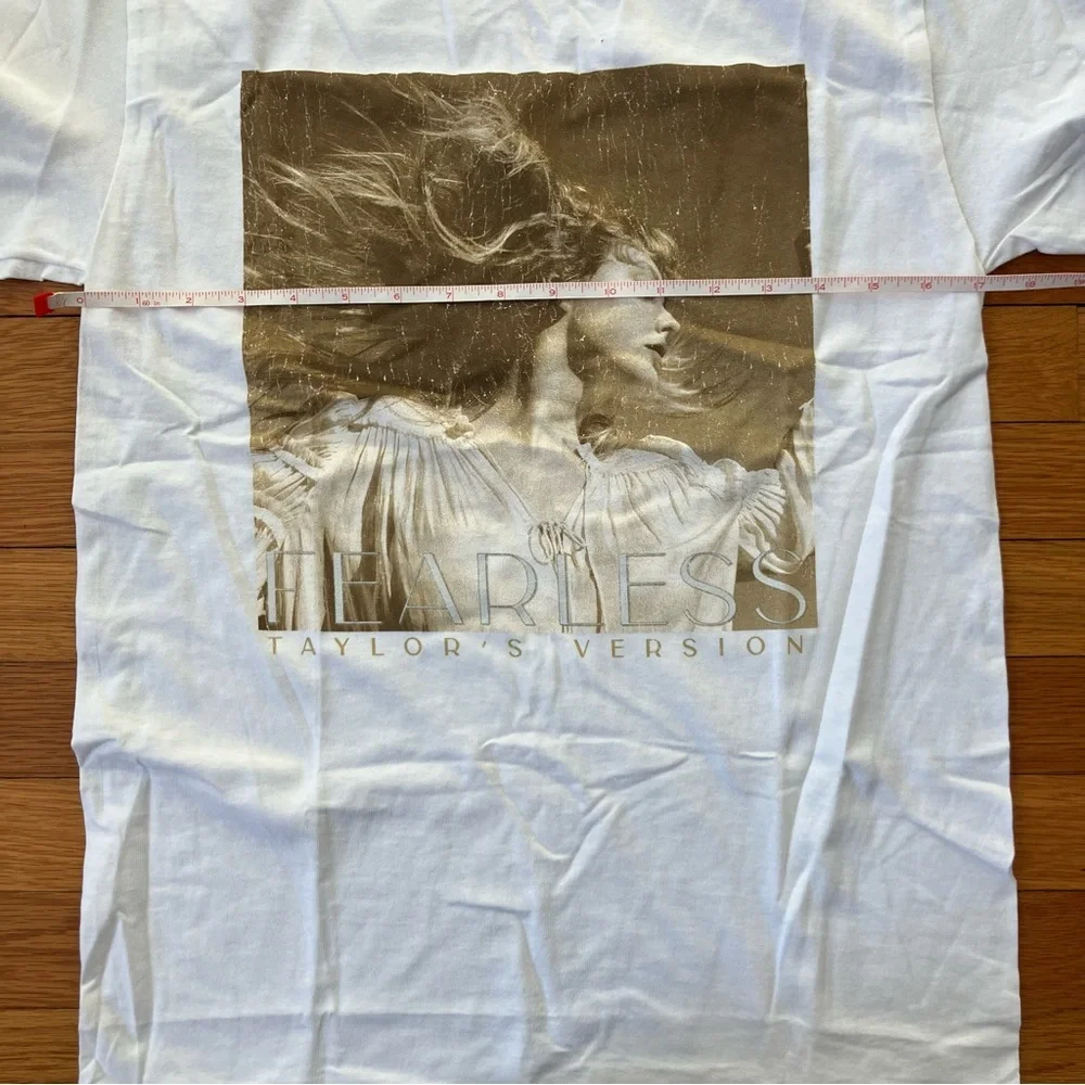 Taylor Swift White Gold Fearless Taylor’s Version Album Cover Tee T-Shirt Small - Picture 4 of 5